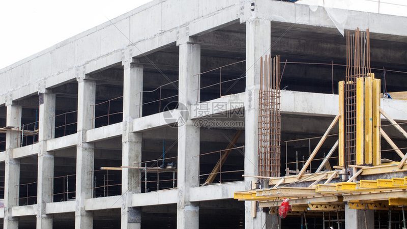广州建筑资质代办：收费标准背后的行业考量